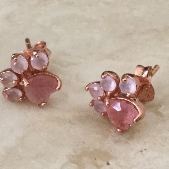 100% Rose quartz paw print earrings. - Picture 2 of 5